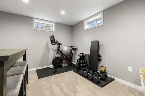 5 Falcon Drive Pelham NH 03076