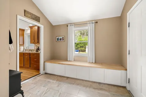 5 Falcon Drive Pelham NH 03076