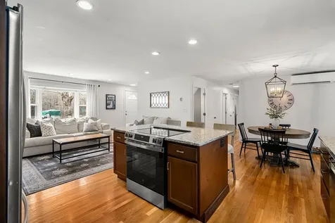 5 Falcon Drive Pelham NH 03076