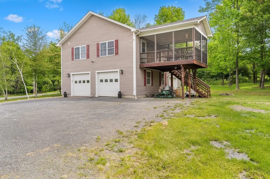 39 Ridgeview Road Fairfax VT 05454