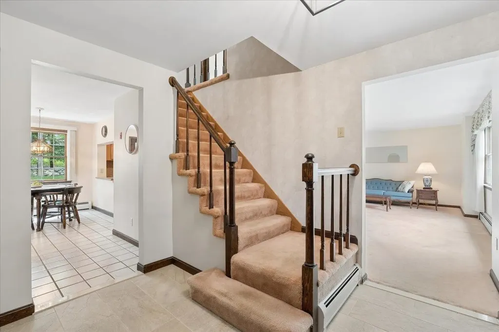 11 Parkhurst Drive Hudson NH 03051
