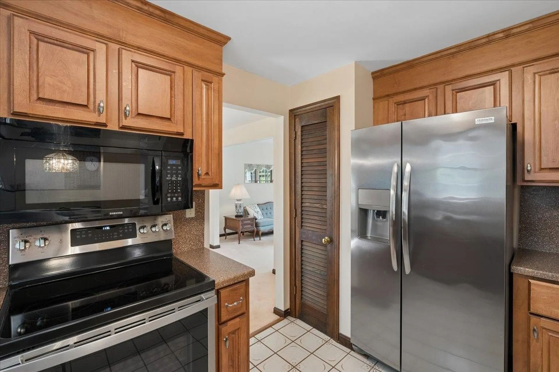 11 Parkhurst Drive Hudson NH 03051