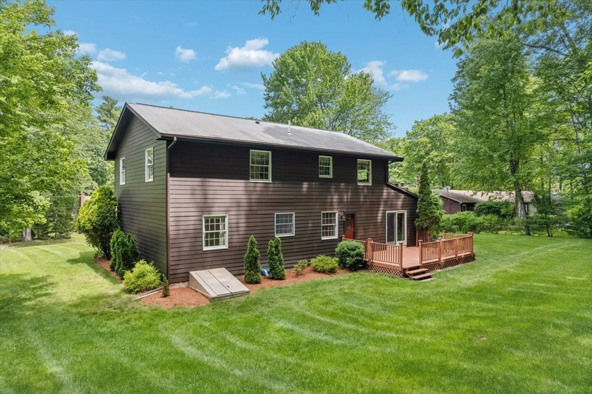 11 Parkhurst Drive Hudson NH 03051