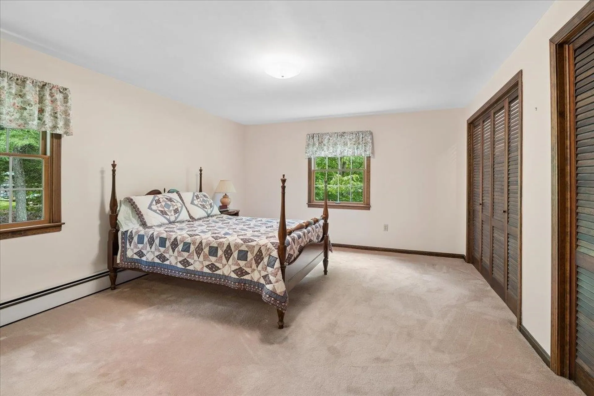11 Parkhurst Drive Hudson NH 03051