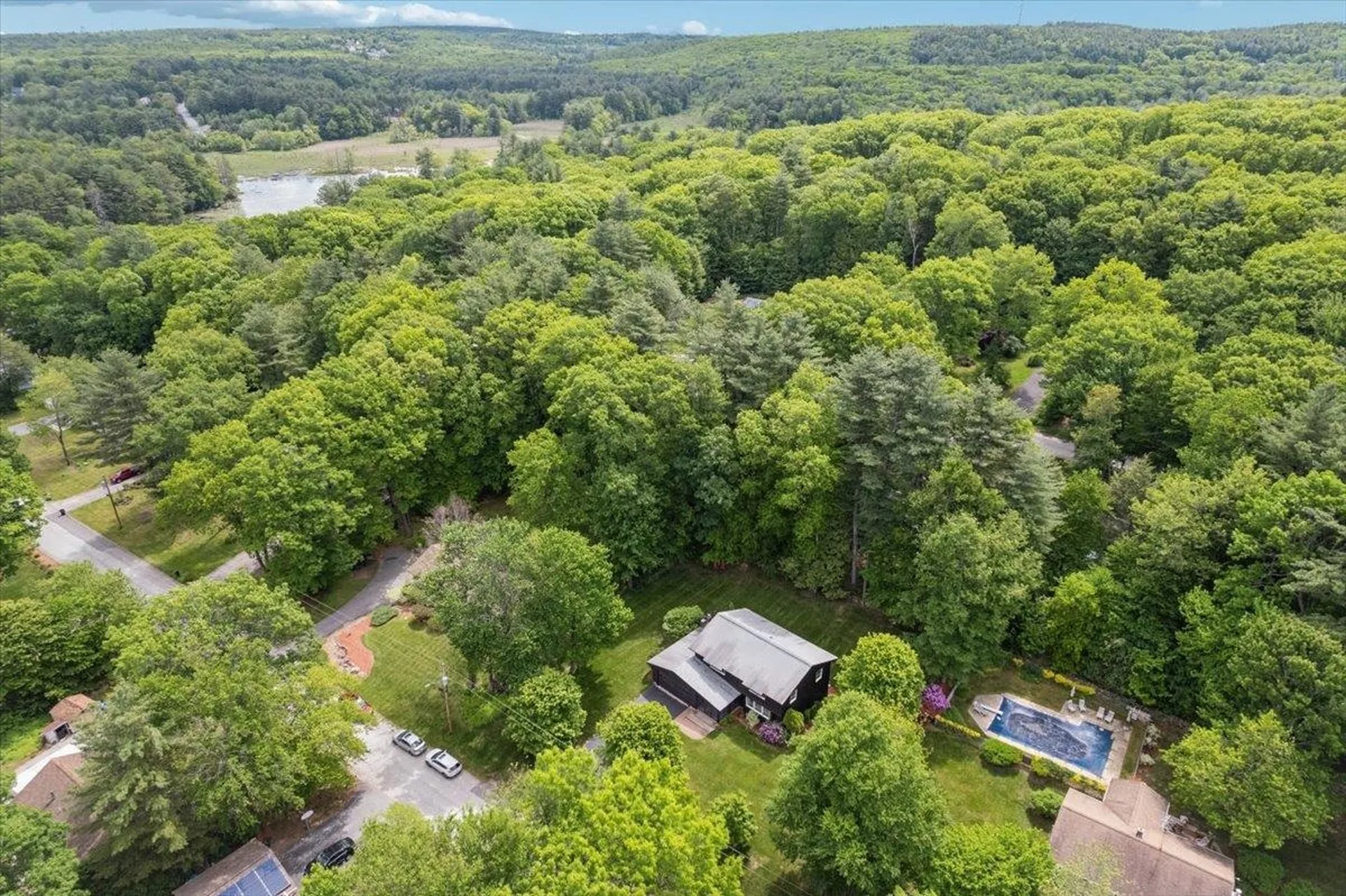 11 Parkhurst Drive Hudson NH 03051