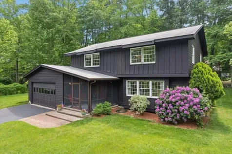 11 Parkhurst Drive Hudson NH 03051