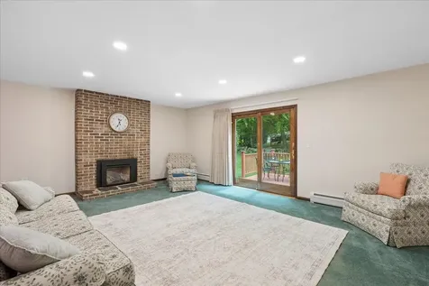 11 Parkhurst Drive Hudson NH 03051