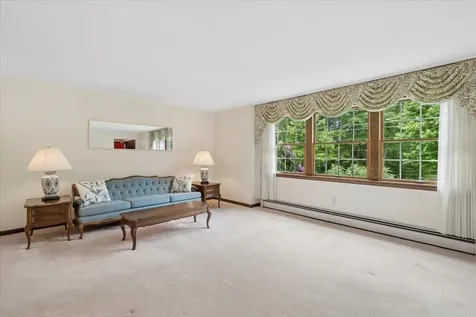 11 Parkhurst Drive Hudson NH 03051