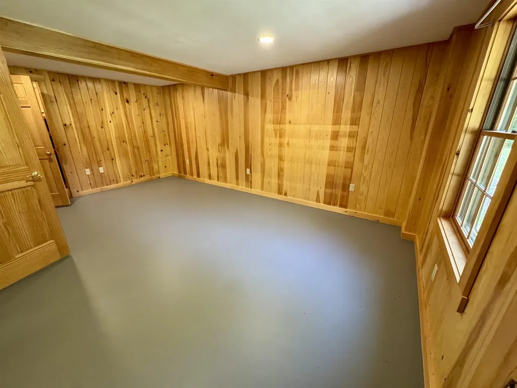 46 Jennings Lane Newbury VT 05051
