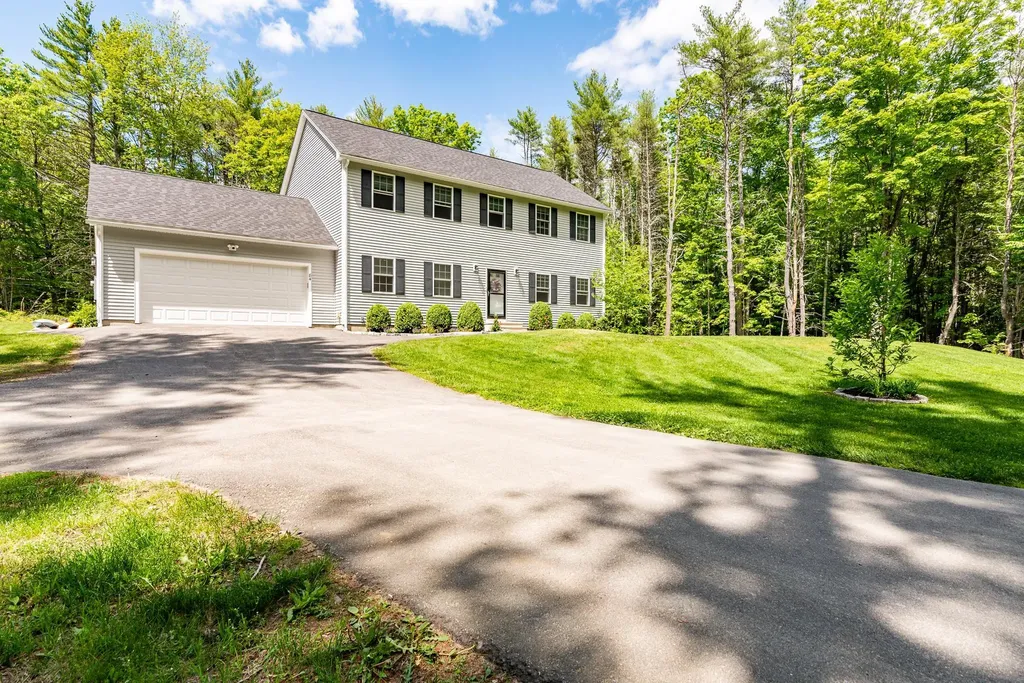 84 Osprey Lane Lee NH 03861