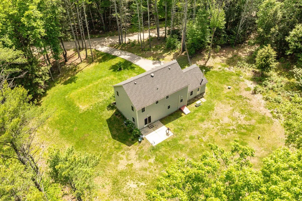 84 Osprey Lane Lee NH 03861