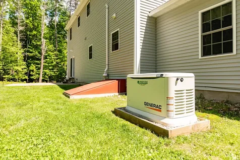 84 Osprey Lane Lee NH 03861
