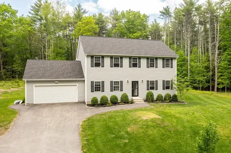 84 Osprey Lane Lee NH 03861