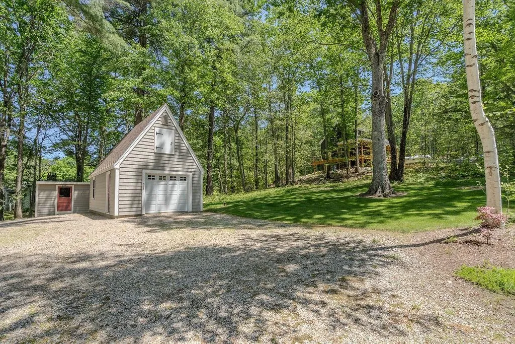 31 Lake View Drive Strafford NH 03884