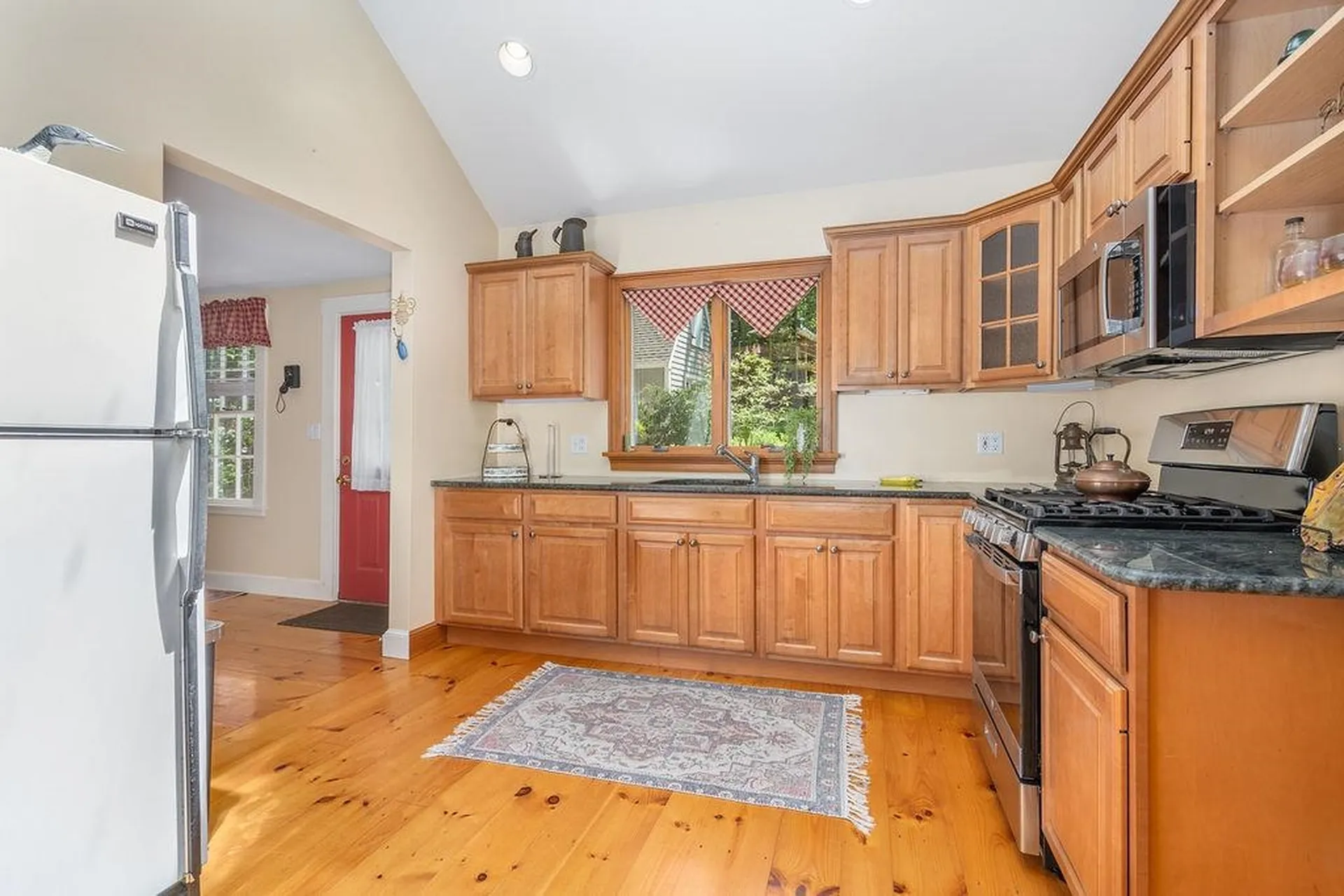 31 Lake View Drive Strafford NH 03884