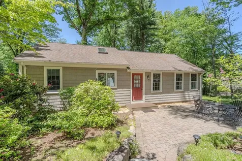 31 Lake View Drive Strafford NH 03884