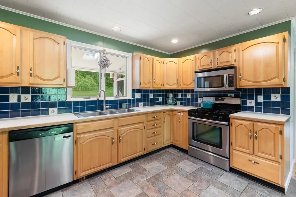 1083 North Road Hinesburg VT 05461