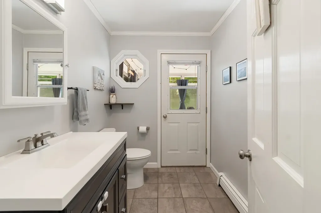 1083 North Road Hinesburg VT 05461