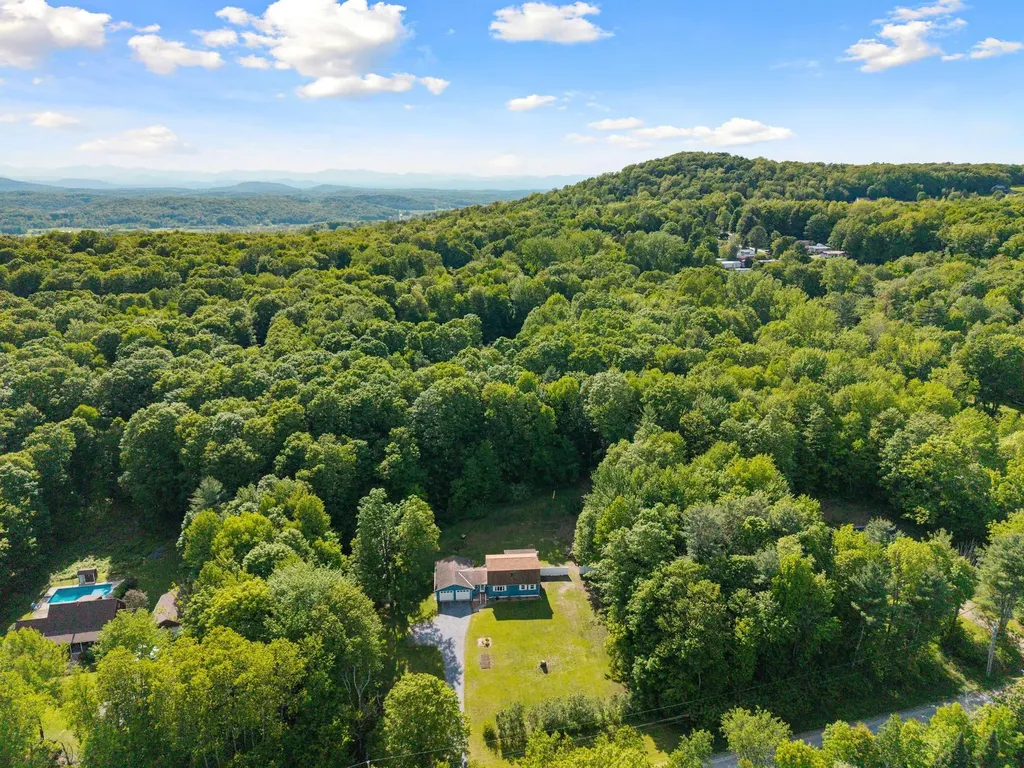 1083 North Road Hinesburg VT 05461