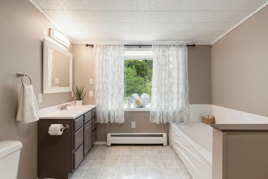 1083 North Road Hinesburg VT 05461