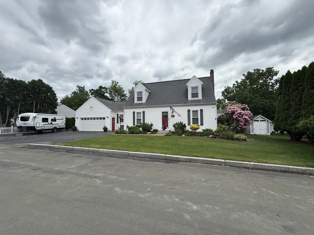 176 Stanton Street Manchester NH 03103