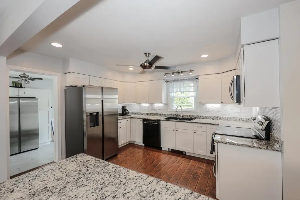 176 Stanton Street Manchester NH 03103