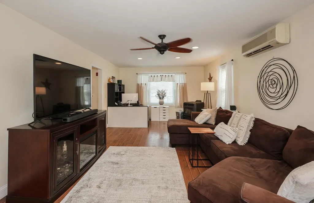 176 Stanton Street Manchester NH 03103