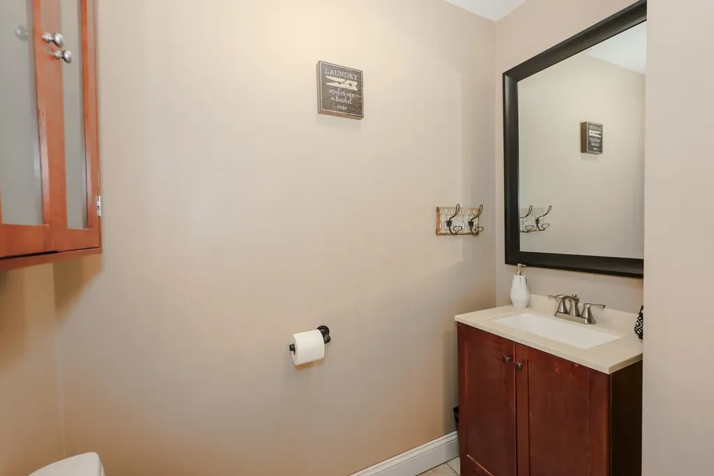 176 Stanton Street Manchester NH 03103