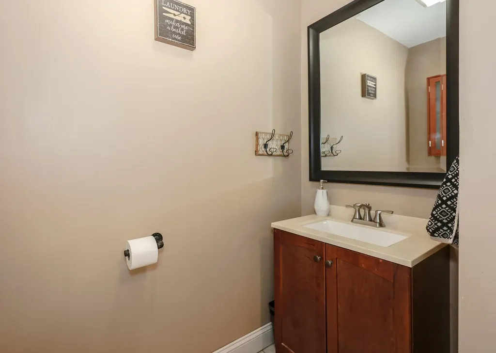 176 Stanton Street Manchester NH 03103