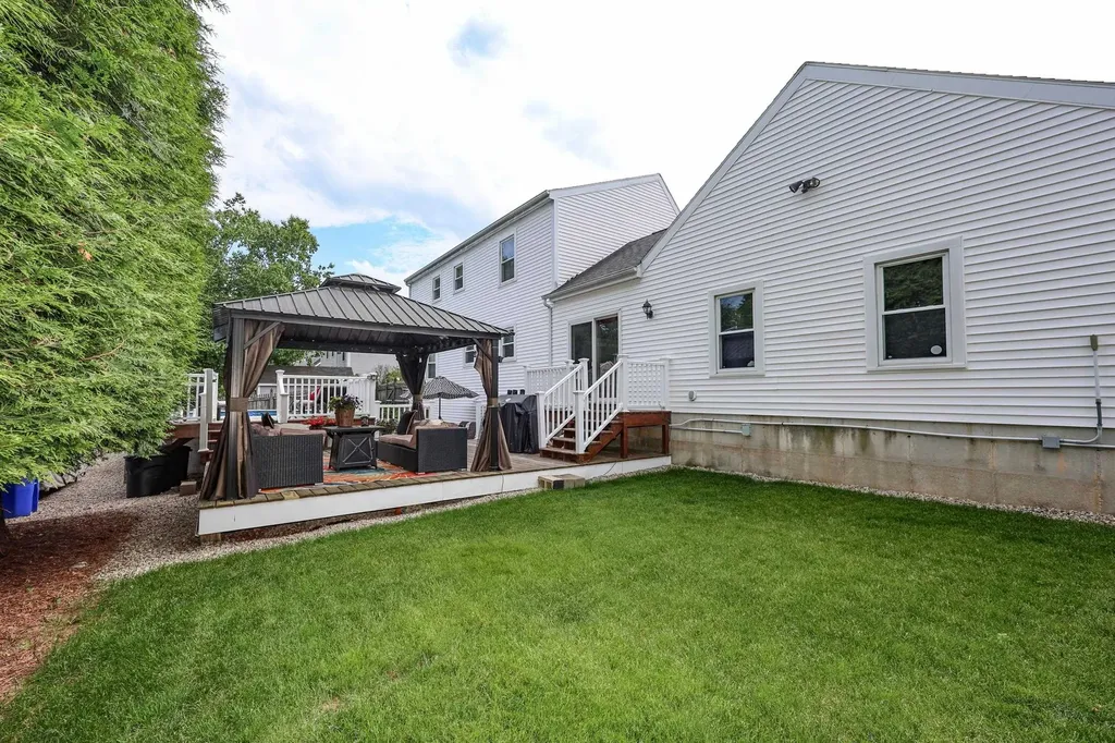 176 Stanton Street Manchester NH 03103
