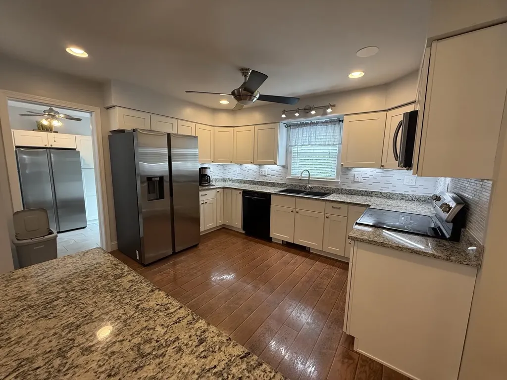 176 Stanton Street Manchester NH 03103