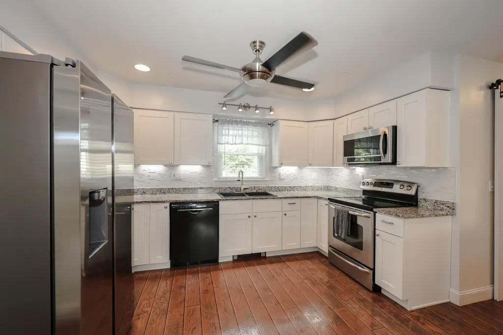 176 Stanton Street Manchester NH 03103