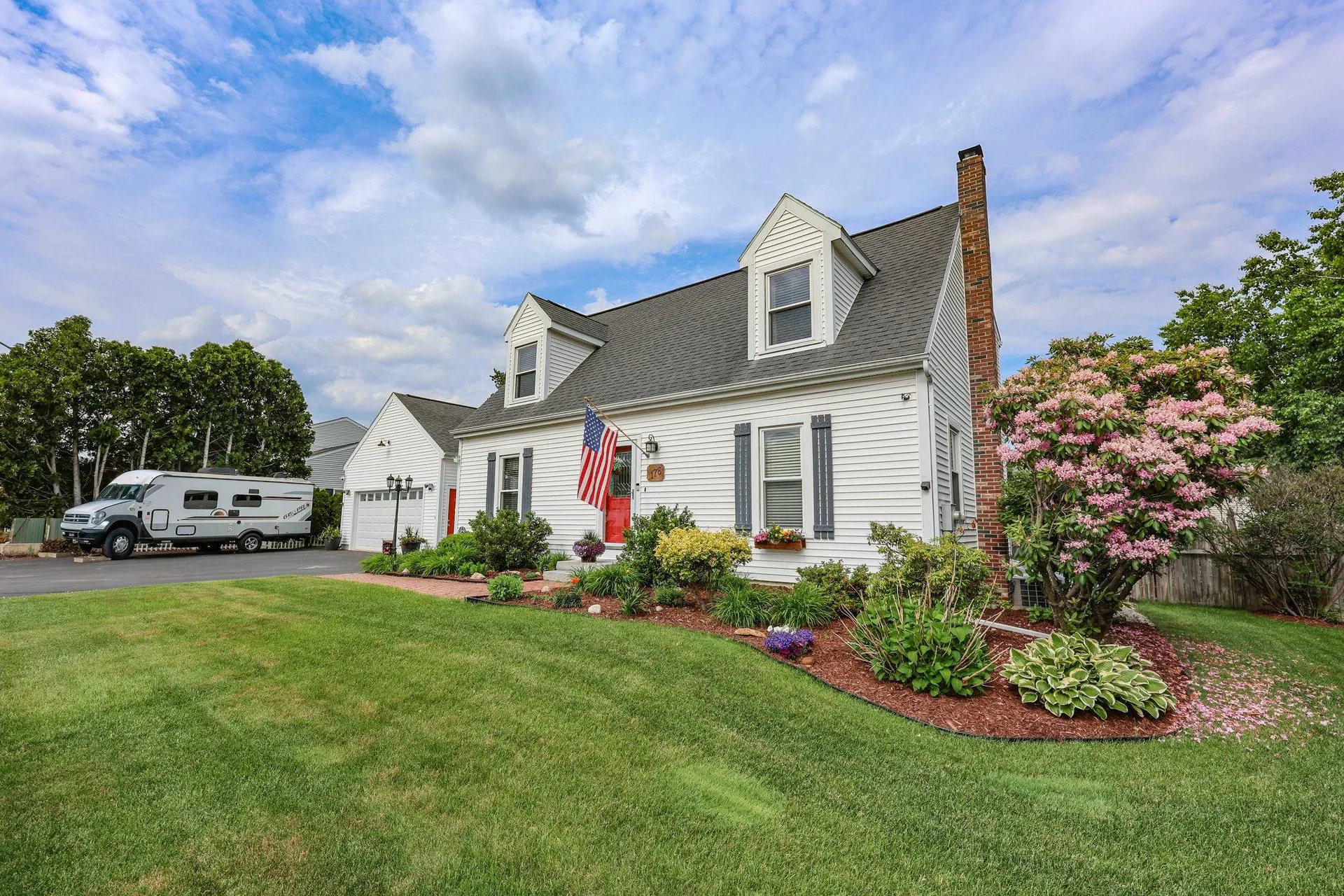 176 Stanton Street Manchester NH 03103