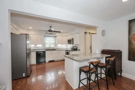 176 Stanton Street Manchester NH 03103