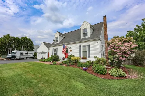 176 Stanton Street Manchester NH 03103