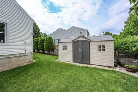 176 Stanton Street Manchester NH 03103