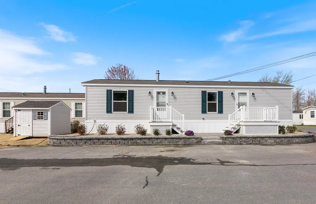 46 Brookwood Drive Salem NH 03079