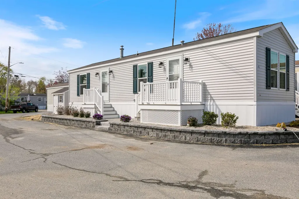 46 Brookwood Drive Salem NH 03079