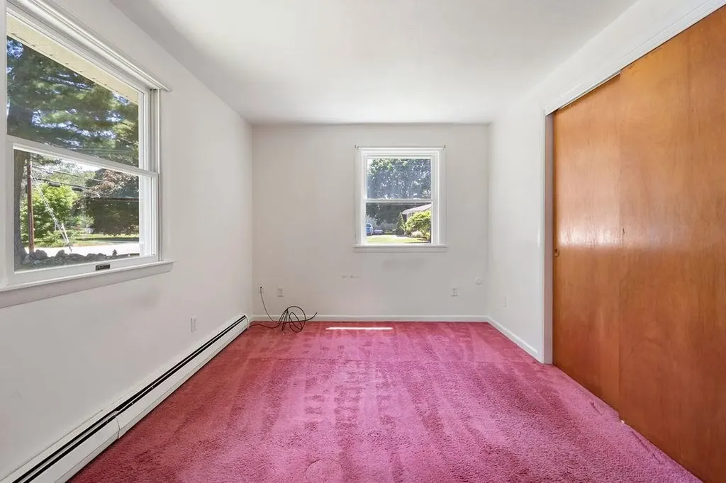 66 Post Road North Hampton NH 03862