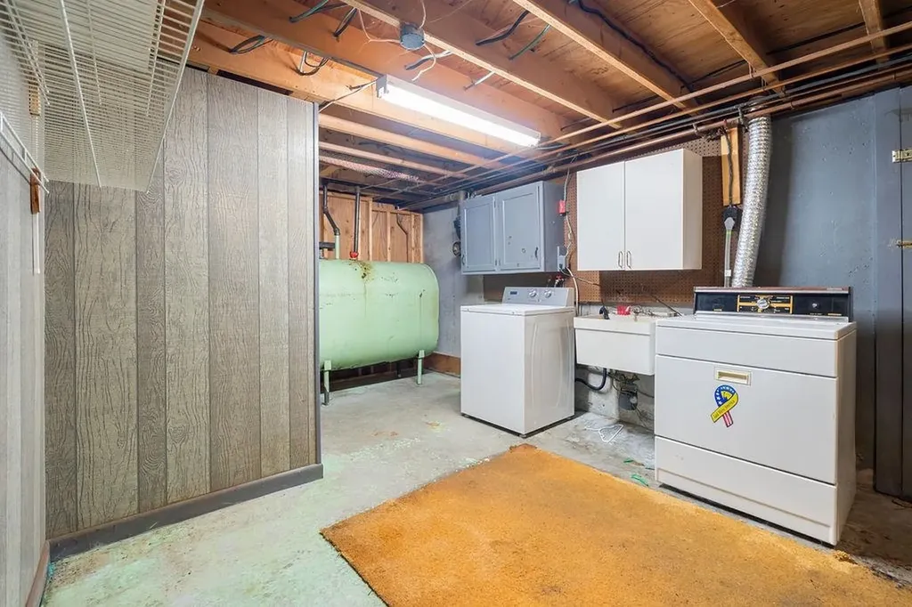 66 Post Road North Hampton NH 03862