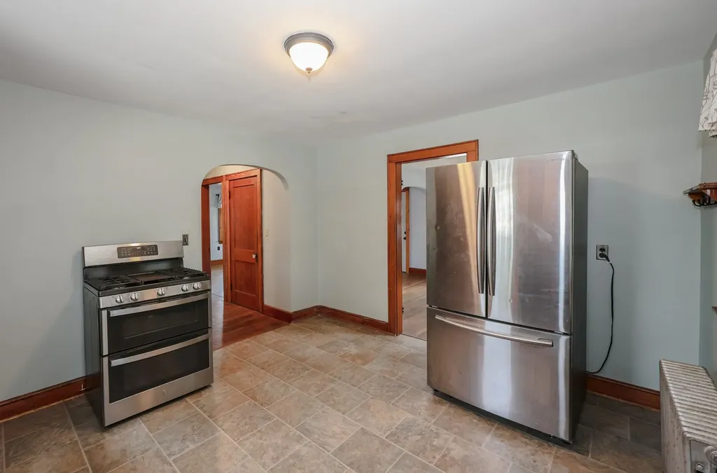 78 Candia Road Manchester NH 03109