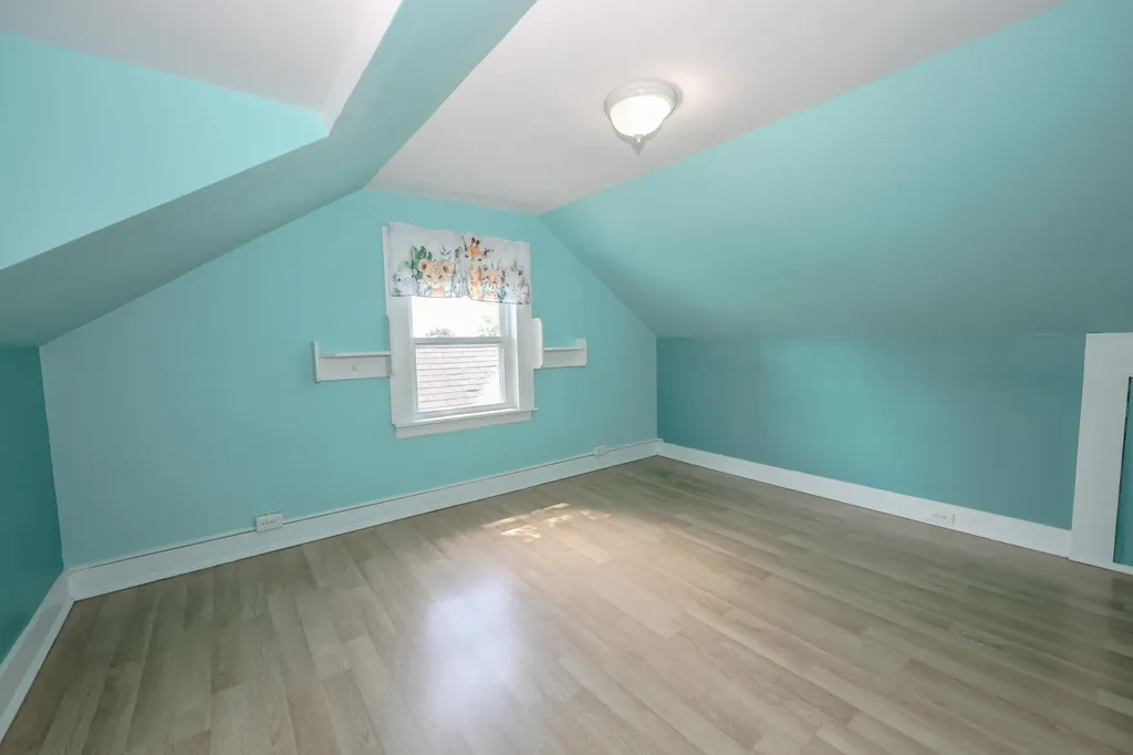 78 Candia Road Manchester NH 03109