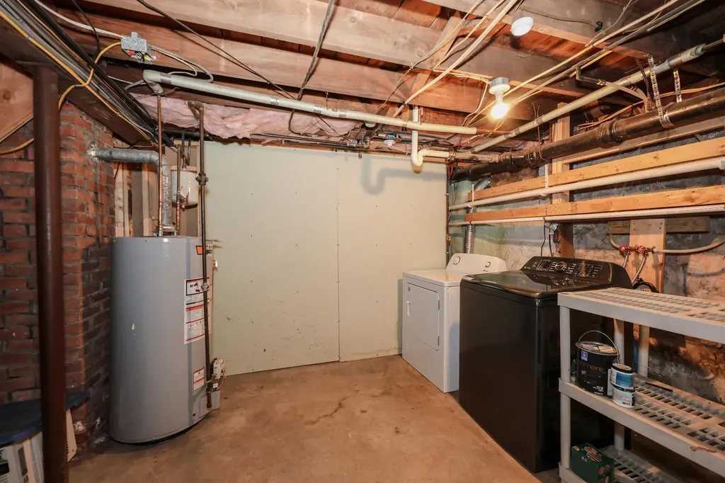 78 Candia Road Manchester NH 03109