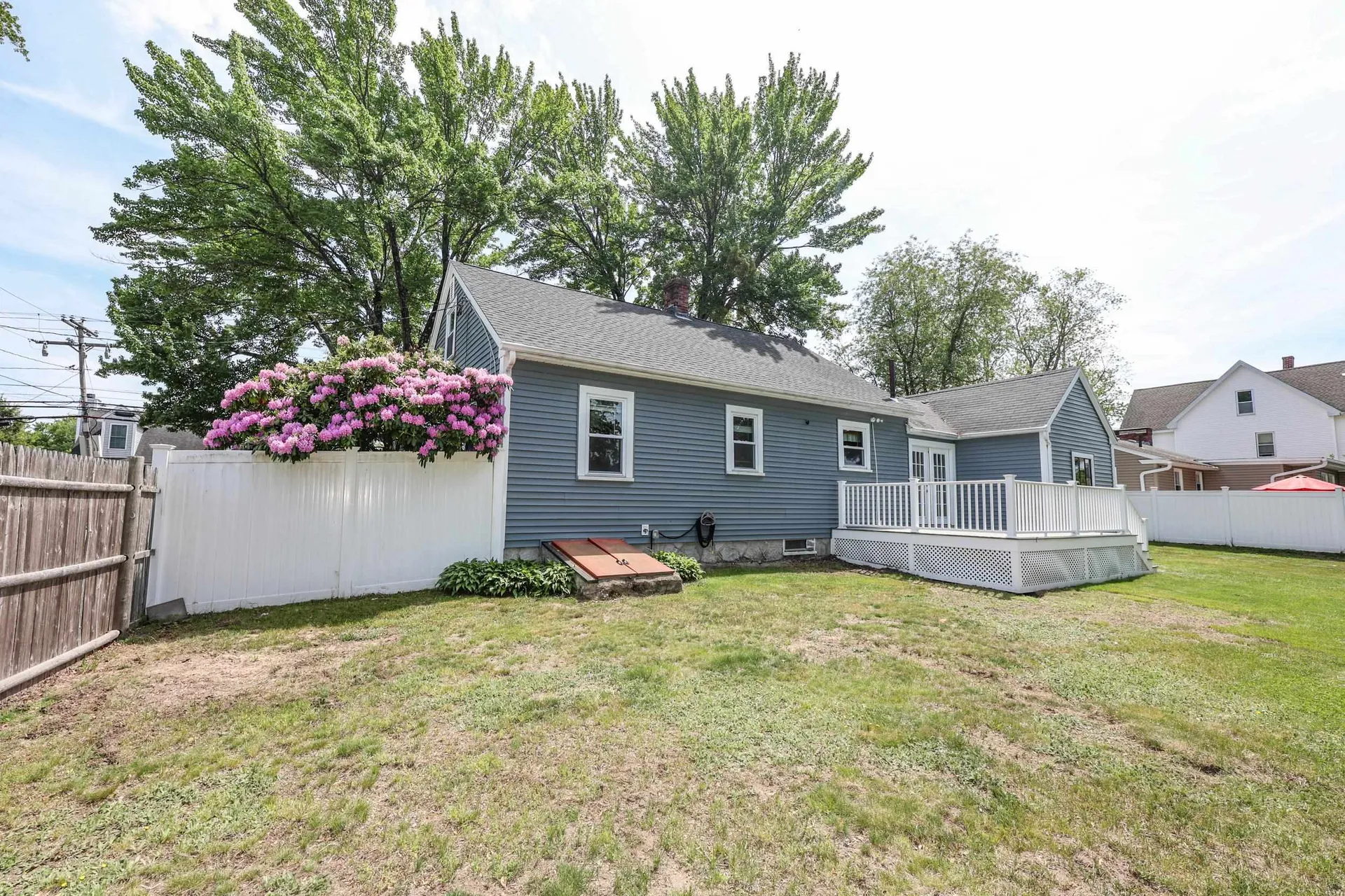 78 Candia Road Manchester NH 03109