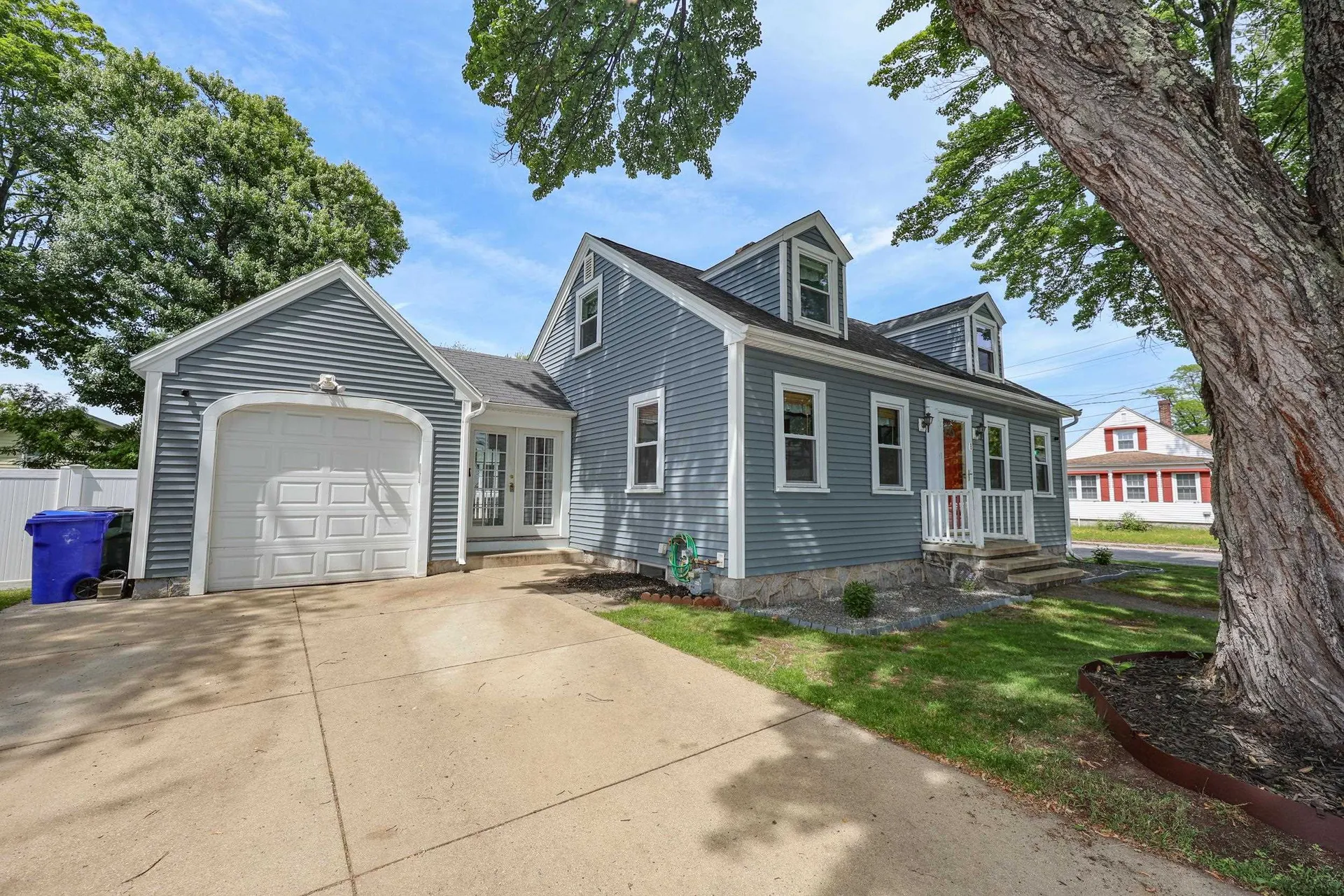 78 Candia Road Manchester NH 03109