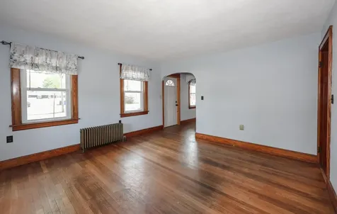 78 Candia Road Manchester NH 03109