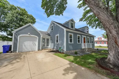 78 Candia Road Manchester NH 03109