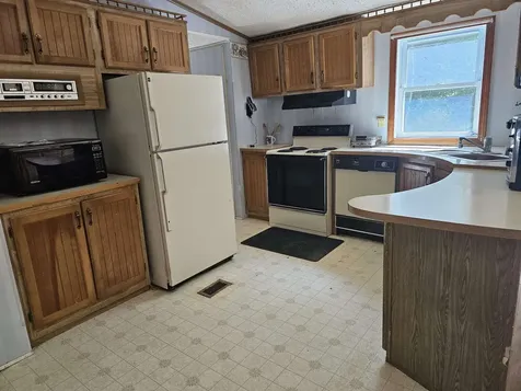 1616 Acworth Road Charlestown NH 03603