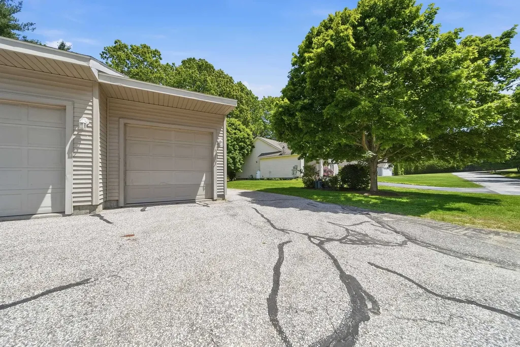 31 Henderson Road Gilford NH 03249