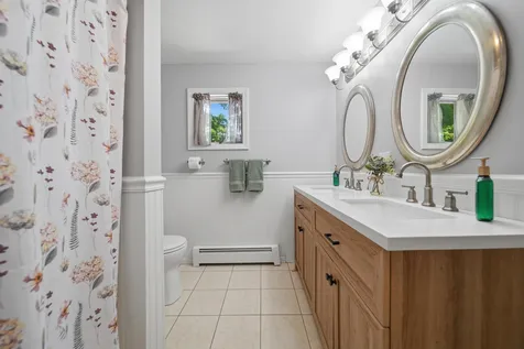 31 Henderson Road Gilford NH 03249